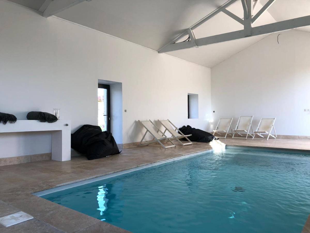 Chateau Bernon Maison D Hotes - Piscine Et Spa Queyrac Exterior photo