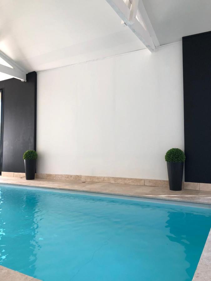 Chateau Bernon Maison D Hotes - Piscine Et Spa Queyrac Exterior photo