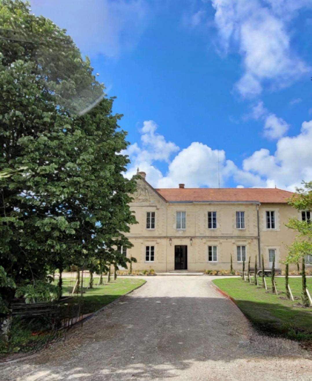 Chateau Bernon Maison D Hotes - Piscine Et Spa Queyrac Exterior photo